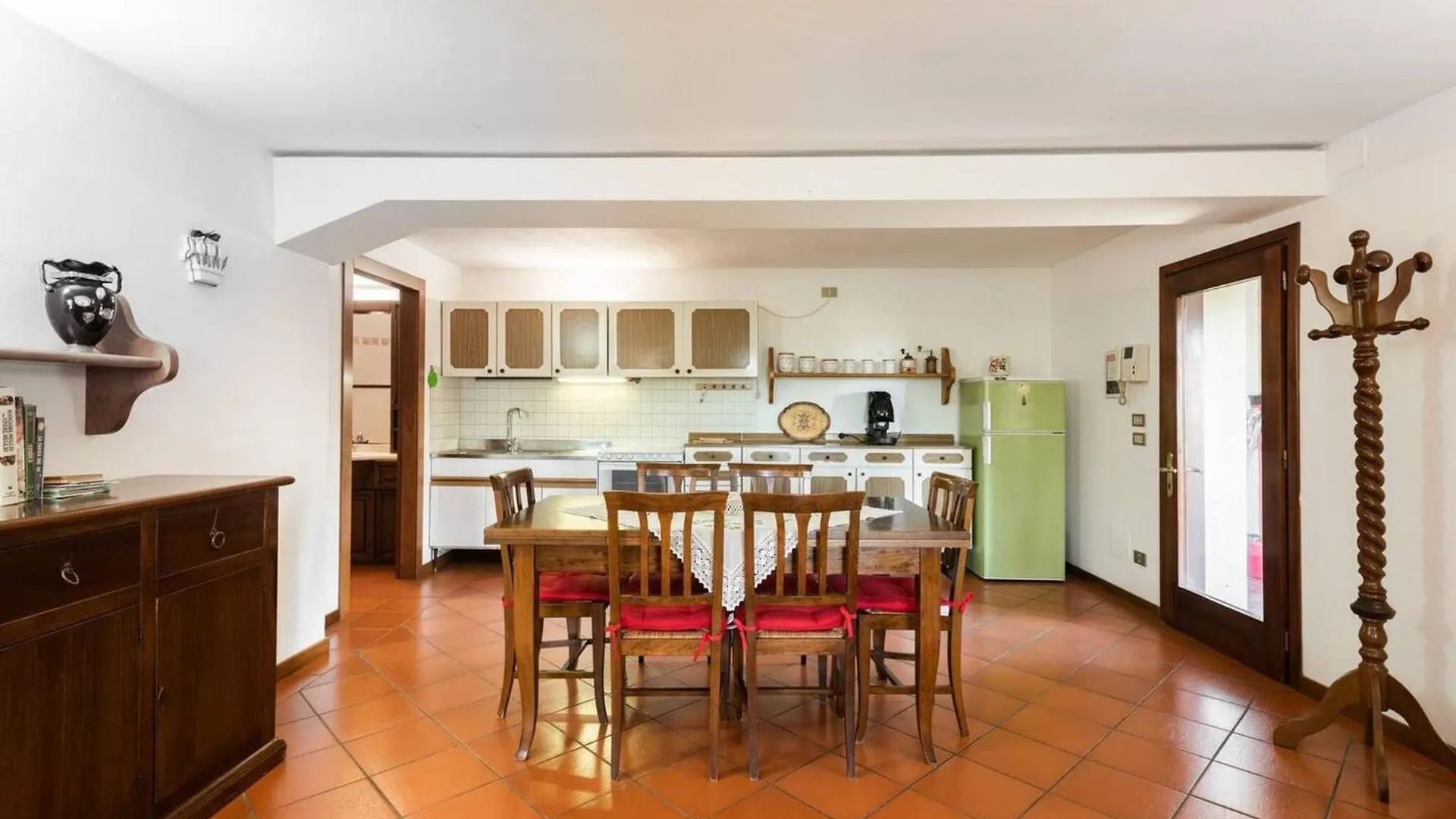 Comfortable House - Garden And Parking