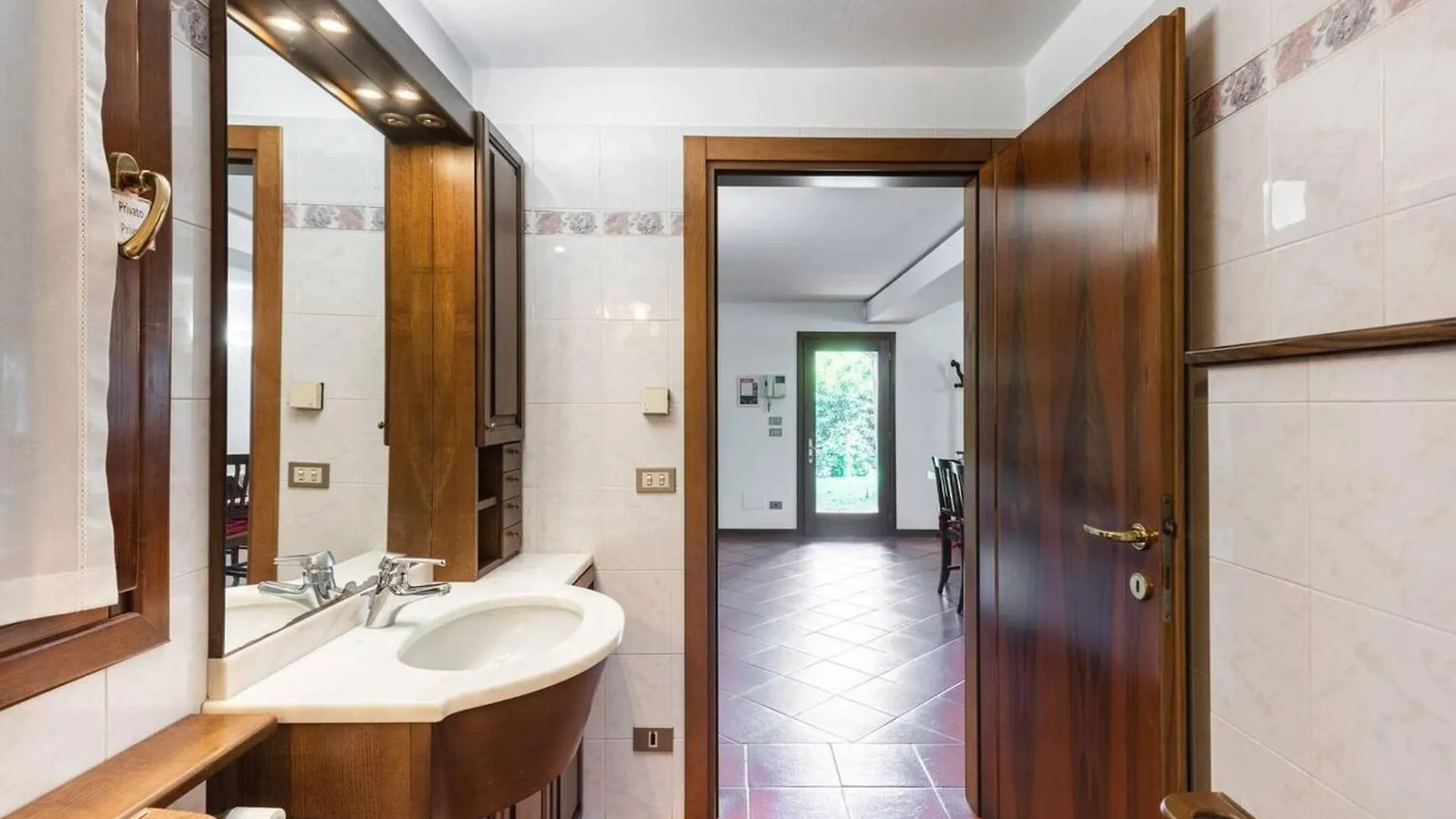 Appartamento Comfortable House - Garden And Parking